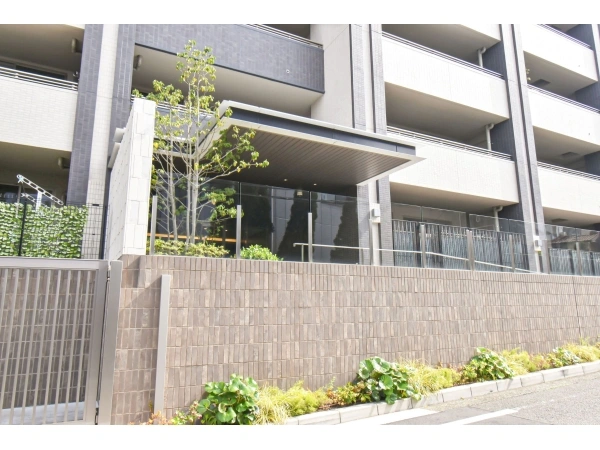 ブランズ横浜十日市場