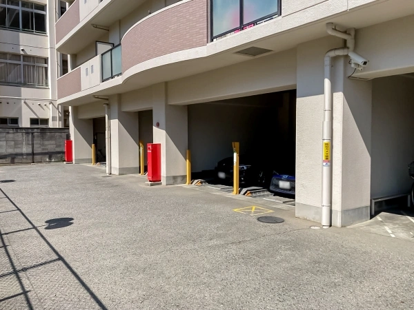 ユニライフ大阪ドーム前