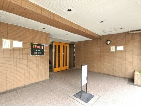 モリス日暮里駅前