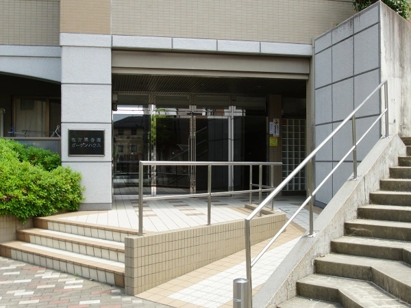枚方翠香園ガーデンハウス