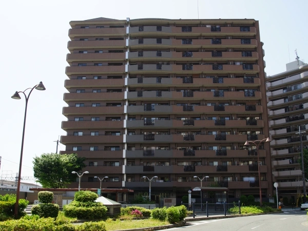 ファミール加島駅前