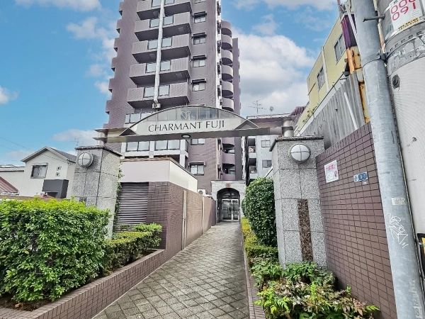 シャルマンフジ北田辺駅前