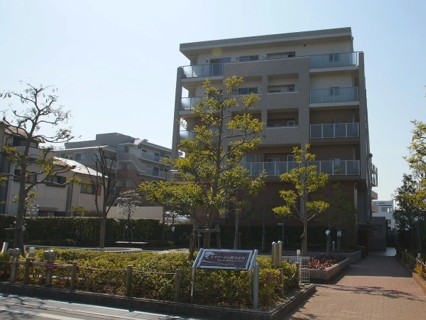 レスタージュ枚方長尾D’ella　Luce
