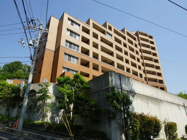 グランドメゾン万博公園南