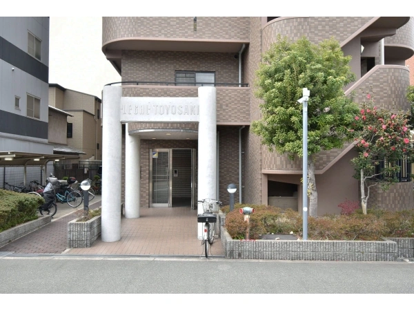 リーガル豊崎
