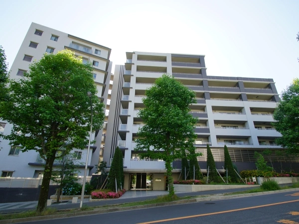 プレミスト千里佐竹台