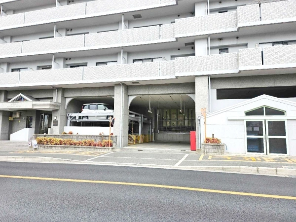 エスリード万博公園 敷地内