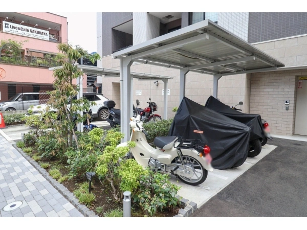 プレシス八王子レグリオ バイク置場