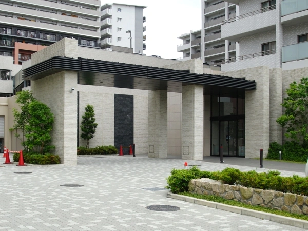 ローレルコート北千里藤白台