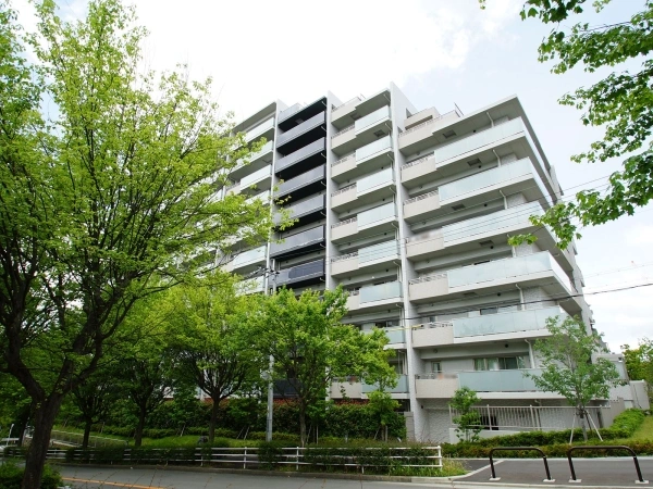 ローレルコート北千里藤白台