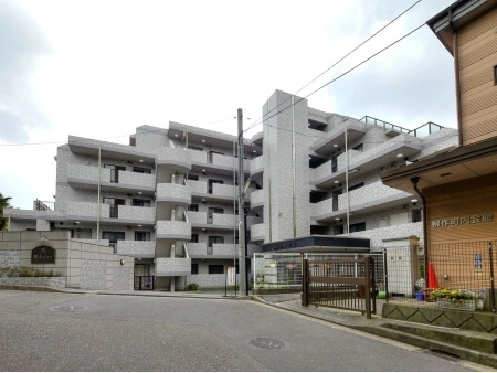 アールケープラザ戸塚ガーデンコート