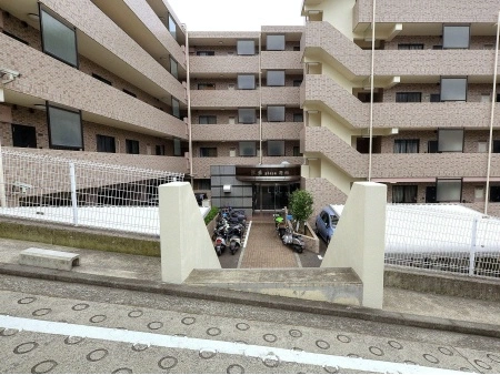 アールケープラザ港南丘の街