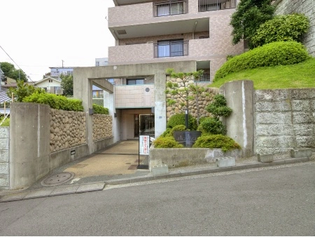 アルカサル岸谷