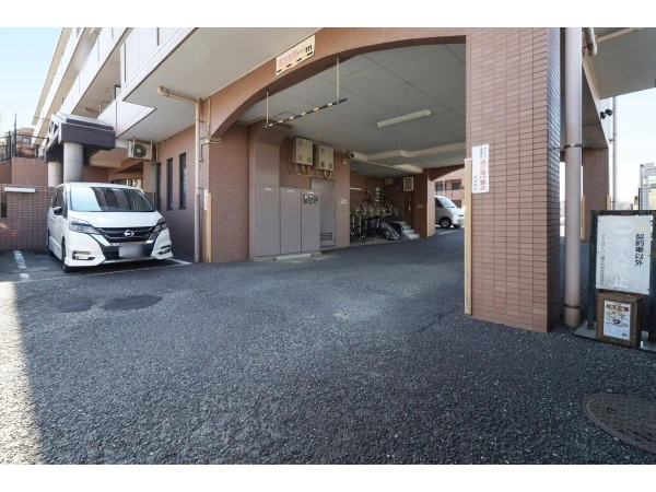 ナイスアーバン磯子杉田台 敷地内