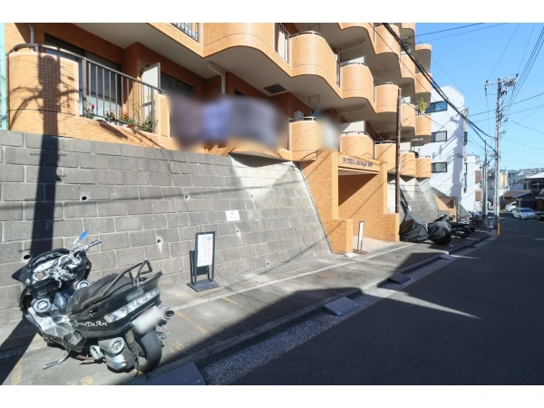 ダイアパレスヒルブライト磯子 敷地内