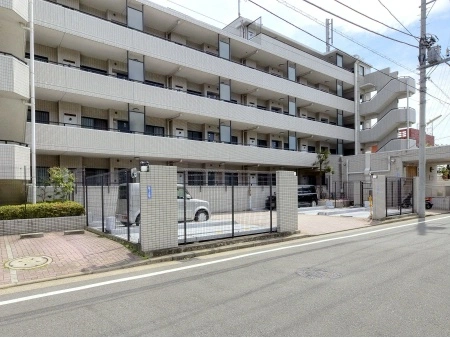 ヴェラハイツ三ッ池公園