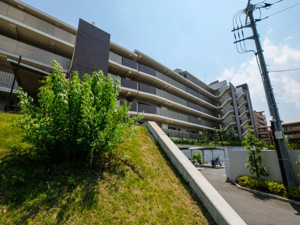 プレサンスロジェ京王堀之内