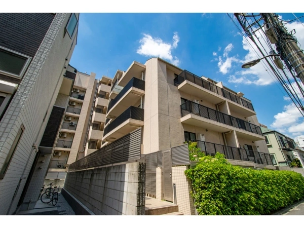 ジオ四谷坂町