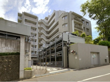 グランシーナ東寺尾