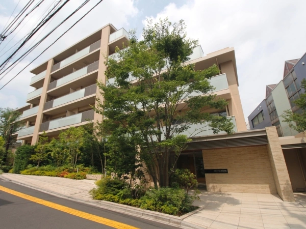 グランスイート高田馬場・諏訪の杜