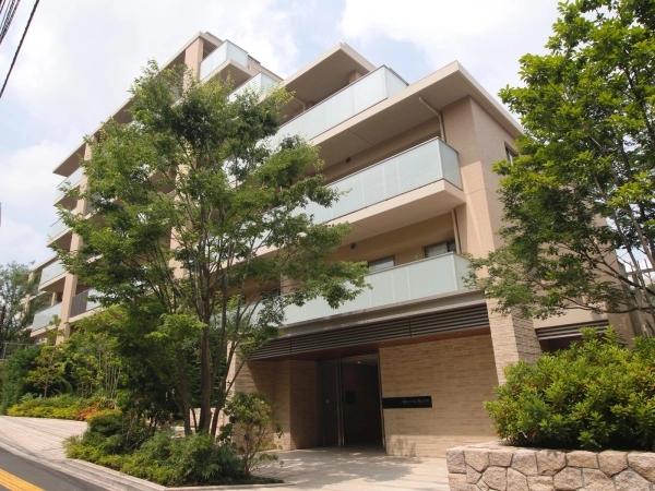 グランスイート高田馬場・諏訪の杜