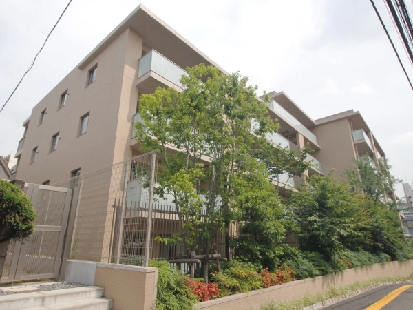 グランスイート高田馬場・諏訪の杜