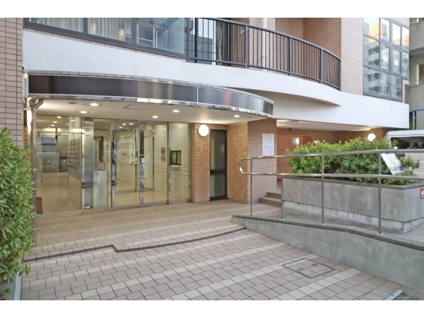 レールシティ横浜反町公園