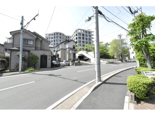 東急ドエルアルスあざみ野2