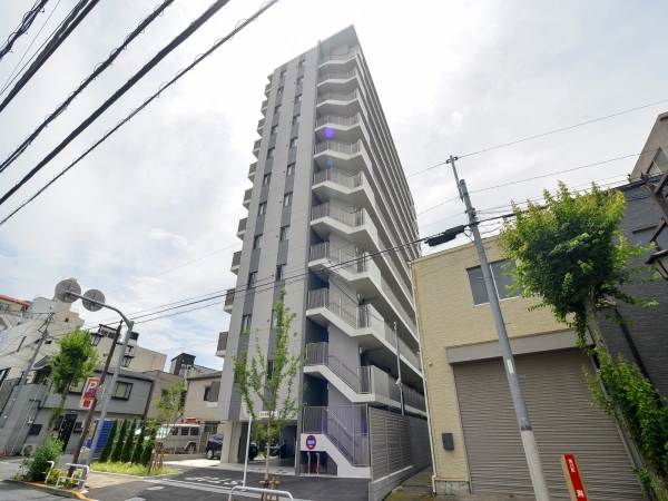 プレサンスロジェ町屋