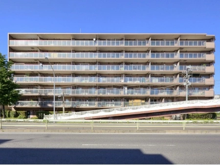 クリオ新杉田駅前