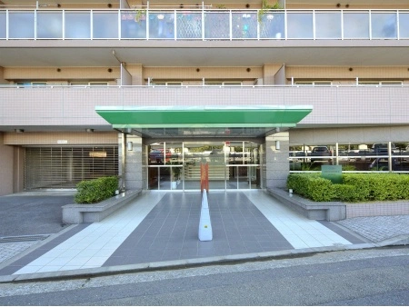 クリオ新杉田駅前
