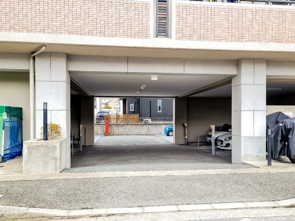 コンドミニアム伊丹バラ公園