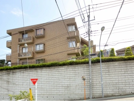 コリーヌヴェール横濱山手
