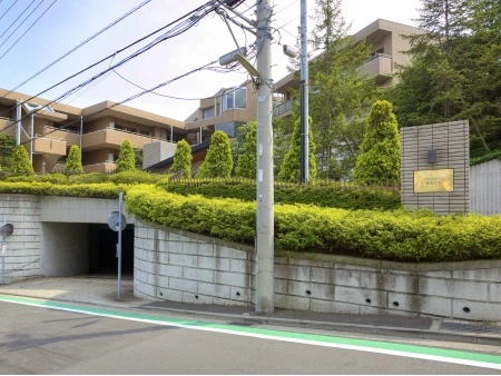 コリーヌヴェール横濱山手