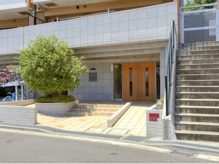サングレイス横浜神大寺