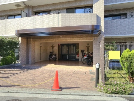 サングレイス上星川