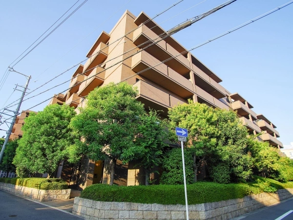 レジオン帝塚山