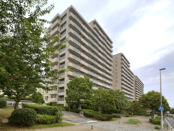 シティ能見台いこいの街 外観：B棟