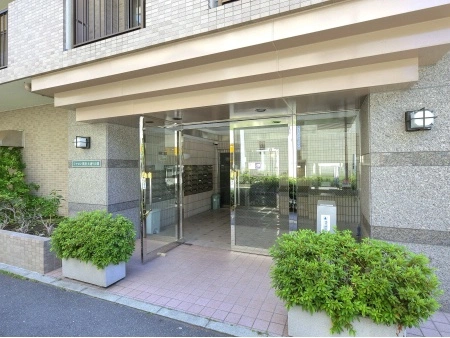 シャロン横浜大通り公園