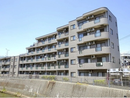 ソレアードホームズ上星川