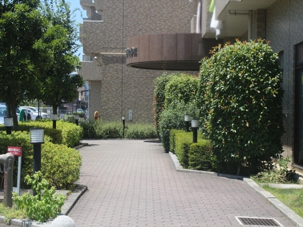 ローヤルシティ鴨居・七番館