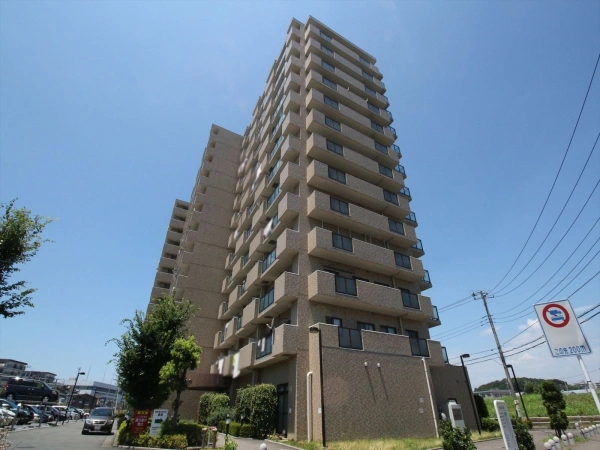 ローヤルシティ鴨居・七番館