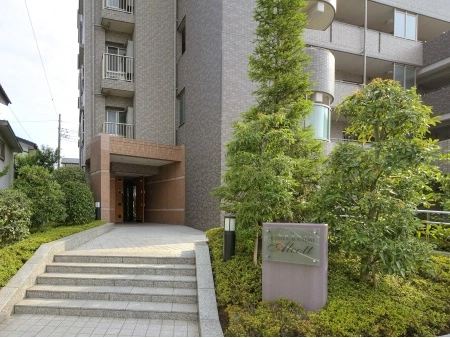 ドレッセ青葉台オルコット
