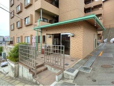 ニューパース上大岡ヒルズ壱・弐番館