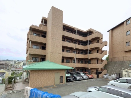 ニューパース上大岡ヒルズ壱・弐番館
