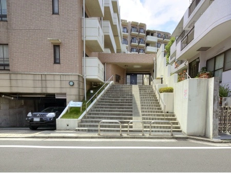ネオマイム上大岡弐番館