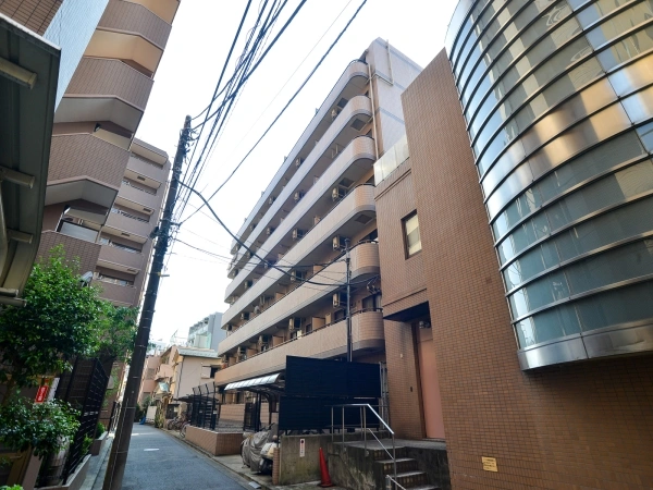 グリフォーネ横浜・西口