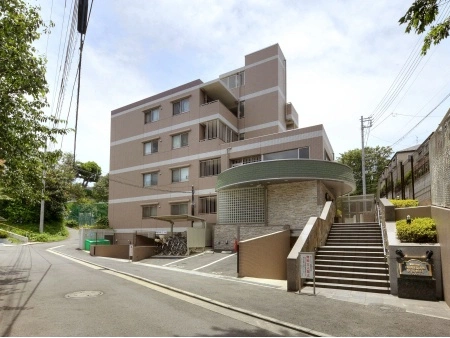 日神パレステージ横浜鶴見フォレスト