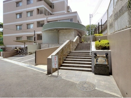 日神パレステージ横浜鶴見フォレスト