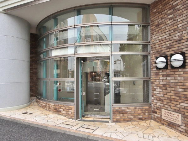 プラハ横浜センター南ステーションガーデン